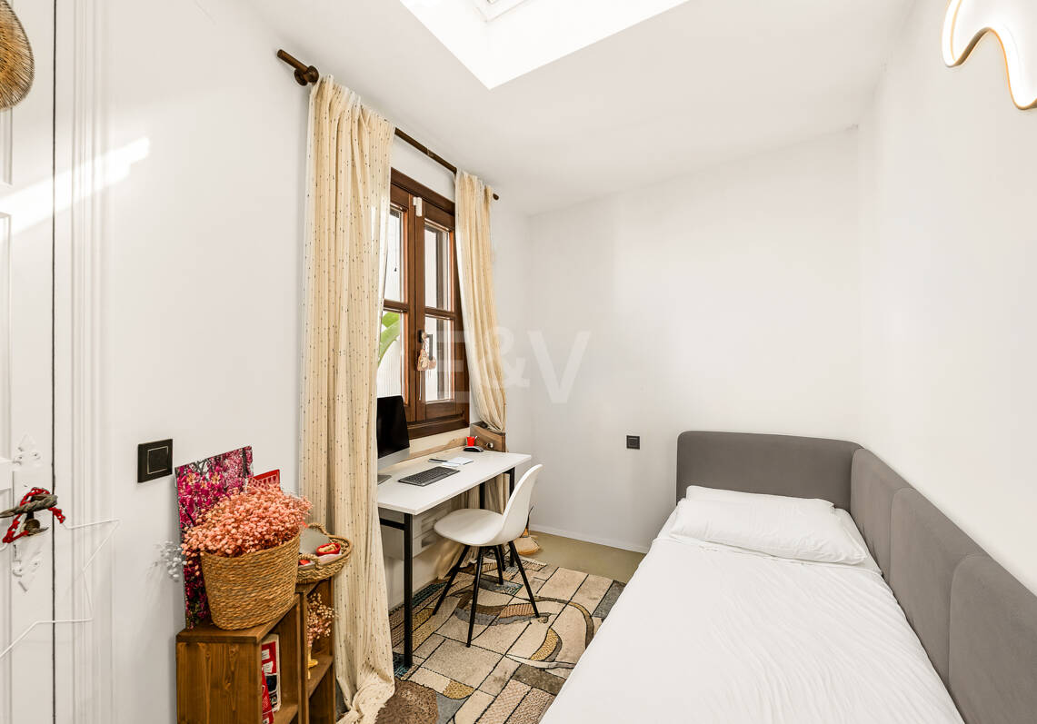 Stilvolles Stadthaus in Lomas Pueblo mit andalusischem Flair