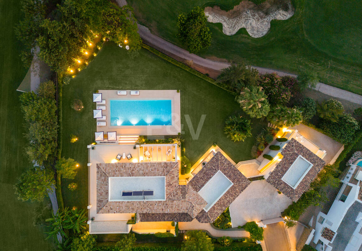 Élégante Villa de Golf Frontline à Aloha, Marbella