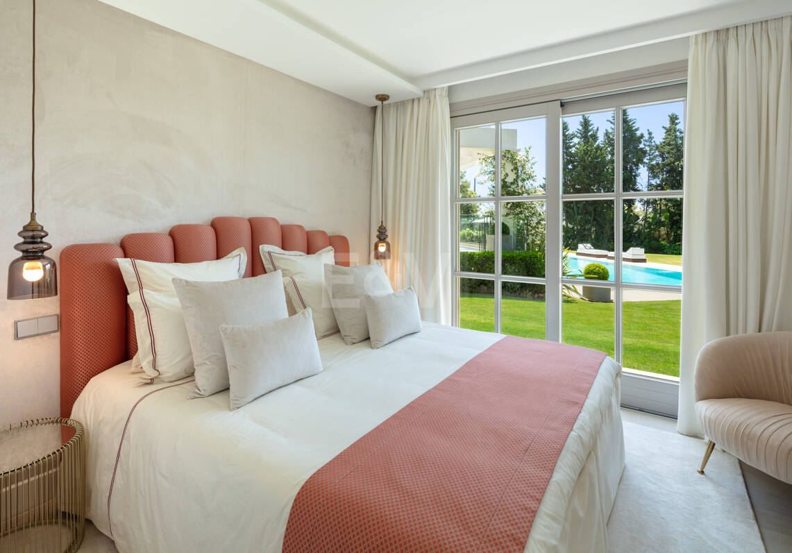 Elegant Frontline Golf Villa in Aloha, Marbella’s Prestigious Golf Valley