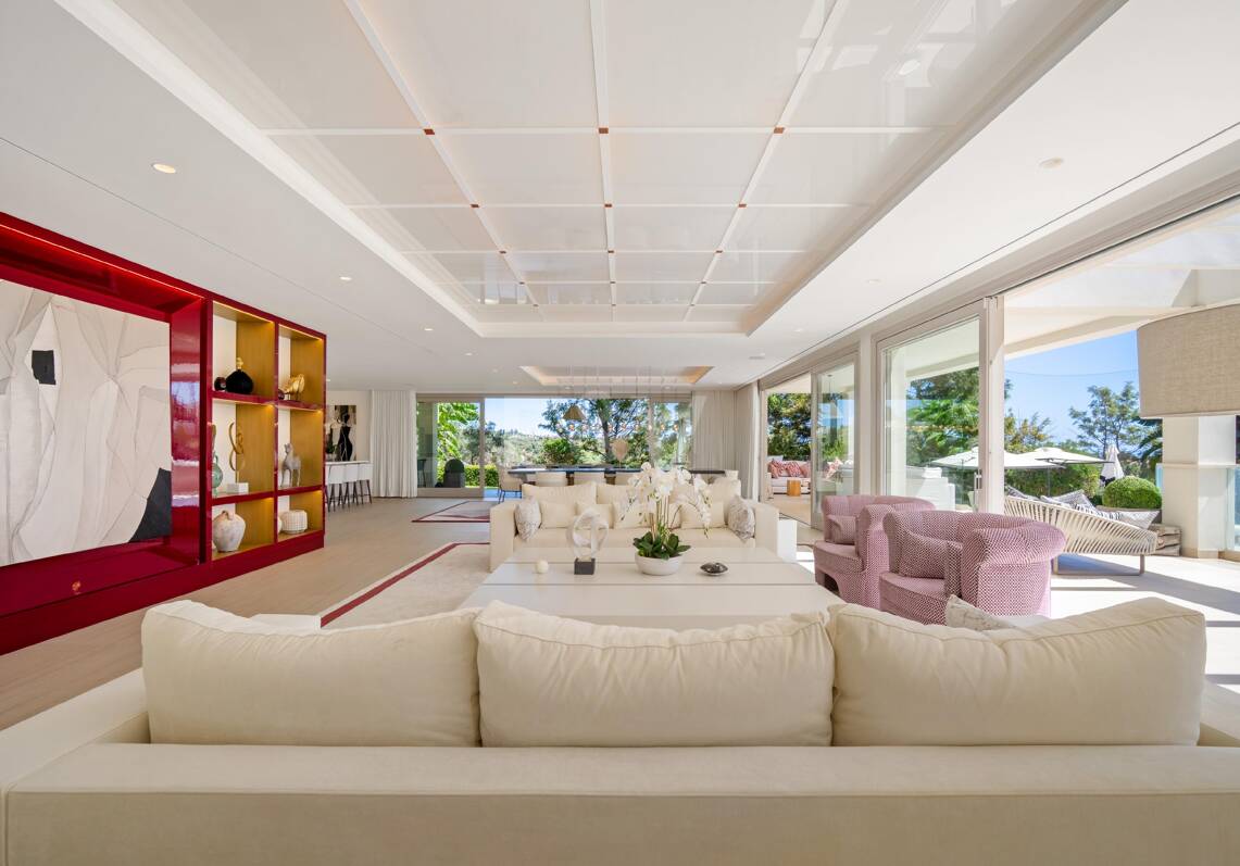 Elegant Frontline Golf Villa in Aloha, Marbella’s Prestigious Golf Valley