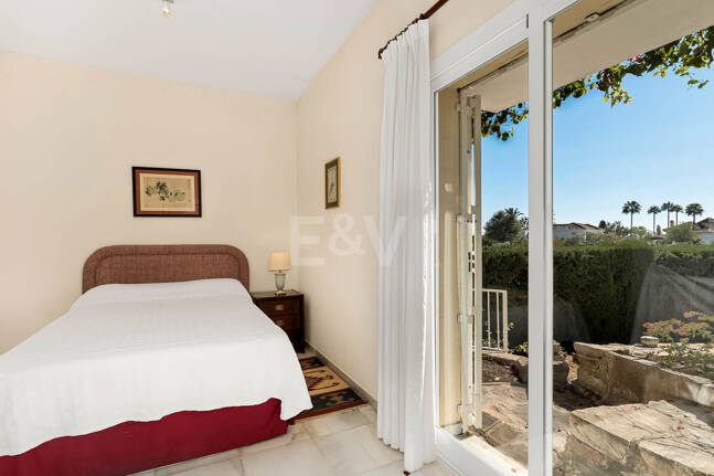 Villa med exceptionell panoramautsikt över havet