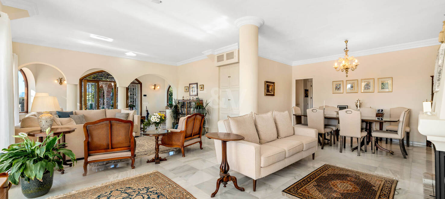 Villa con Vistas Panorámicas Excepcionales al Mar