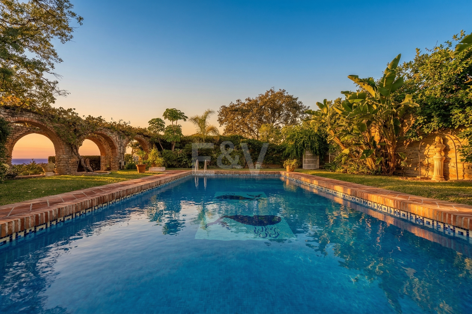 Villa mit außergewöhnlichem Panoramablick auf das Meer