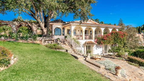 Villa con Vistas Panorámicas Excepcionales al Mar