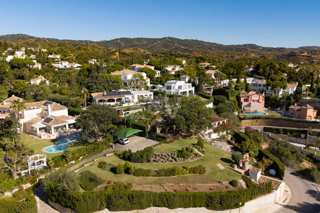 Villa med exceptionell panoramautsikt över havet