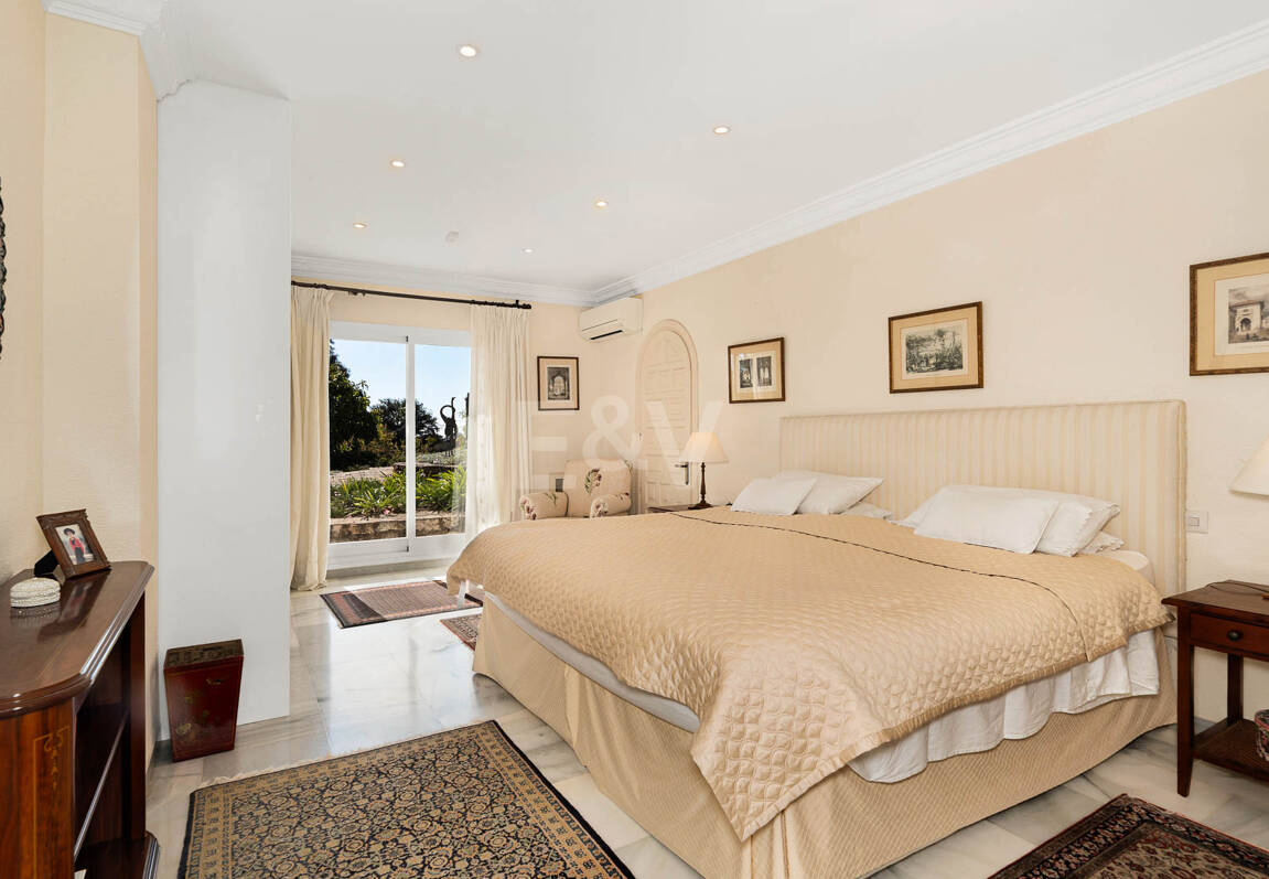 Villa med exceptionell panoramautsikt över havet