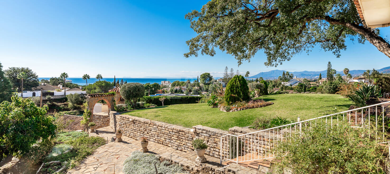 Villa con Vistas Panorámicas Excepcionales al Mar