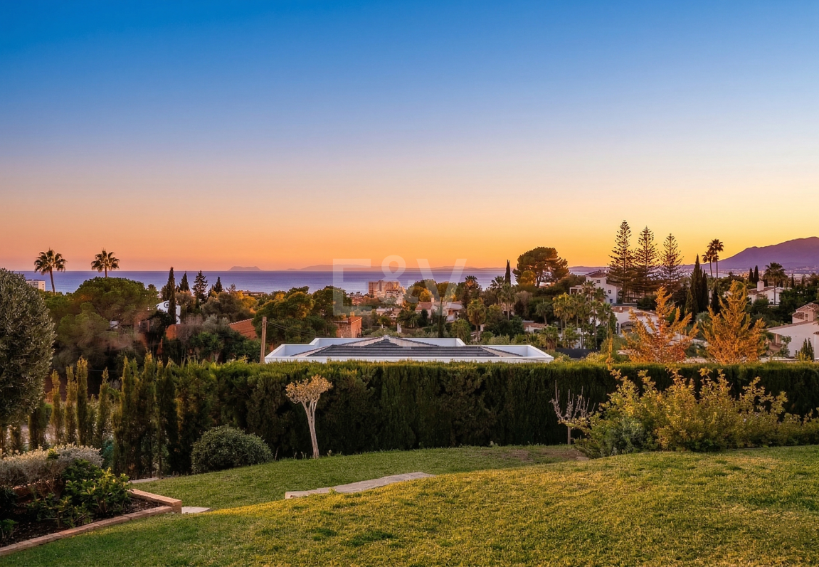Villa mit außergewöhnlichem Panoramablick auf das Meer