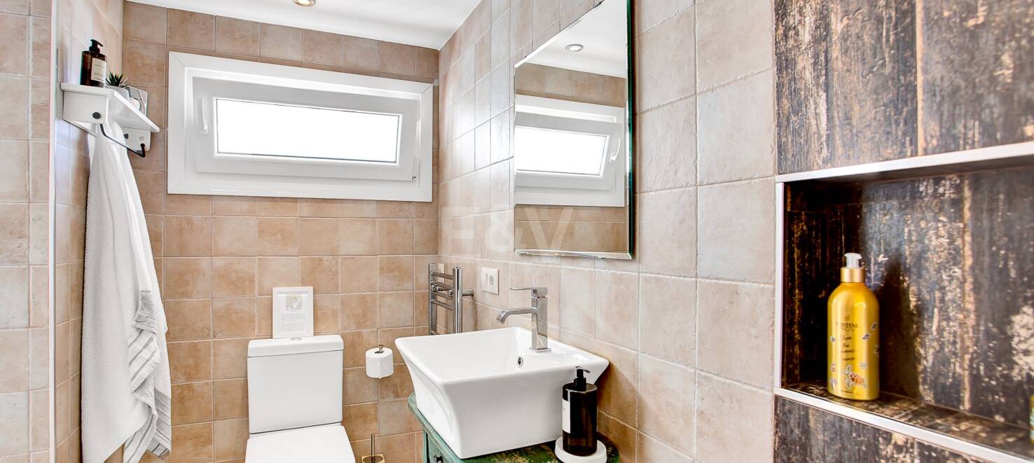 Charming Marbesa Villa with Panoramic Sea Views