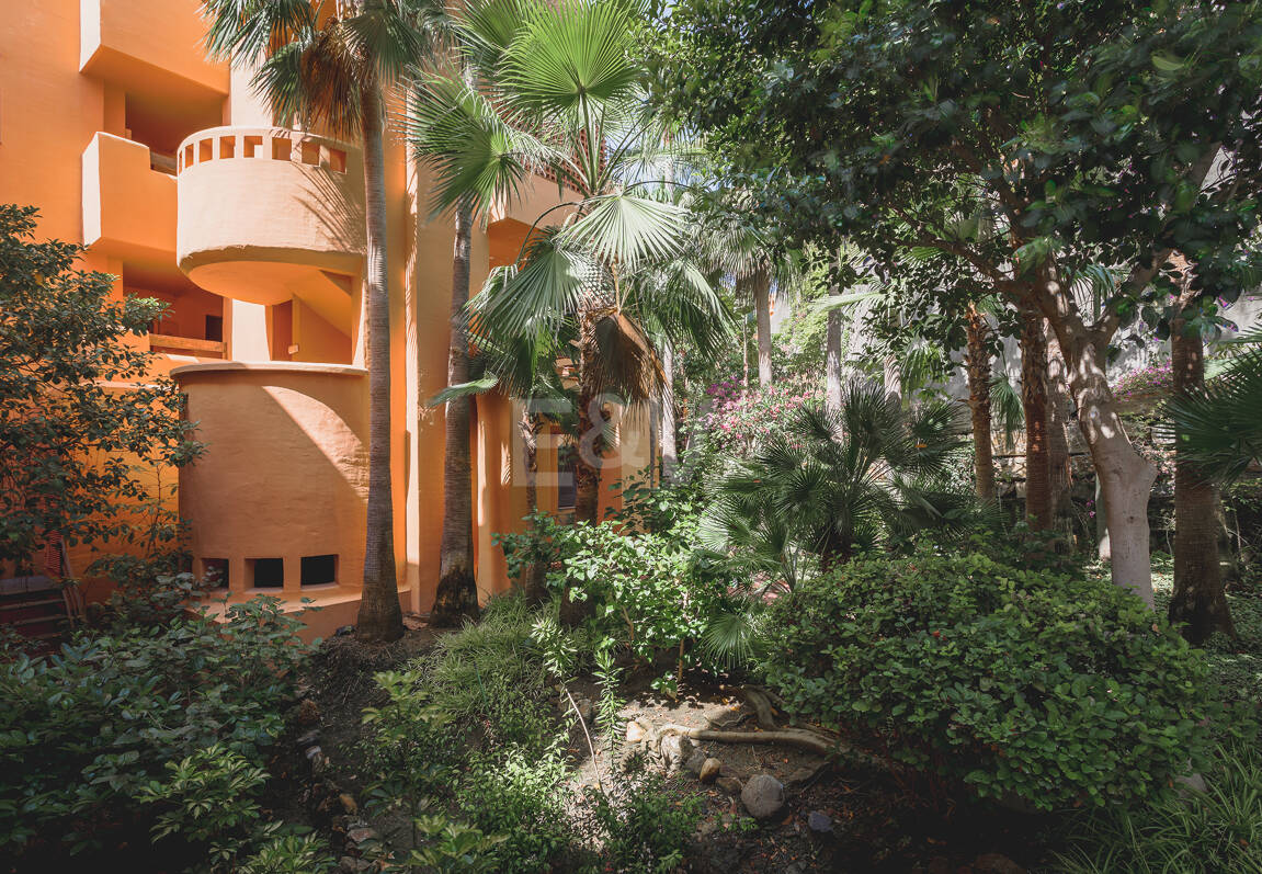 Eleganckie mieszkanie z widokiem na morze otoczone naturą