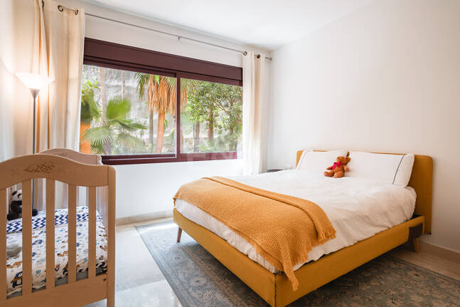 Eleganckie mieszkanie z widokiem na morze otoczone naturą