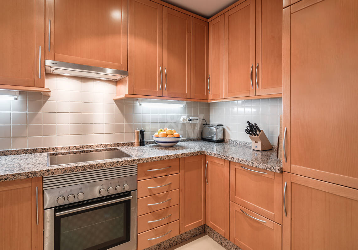 Elegante Apartamento con Vista al Mar Rodeado de Naturaleza