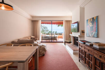 Eleganckie mieszkanie z widokiem na morze otoczone naturą