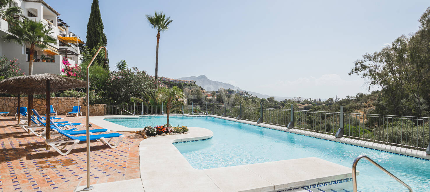 Elegante Meerblickwohnung inmitten der Natur