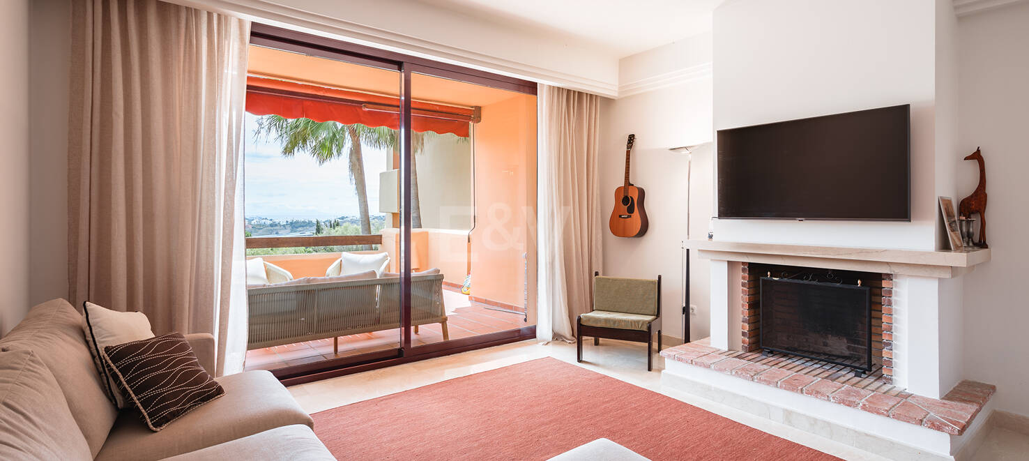 Elegante Meerblickwohnung inmitten der Natur