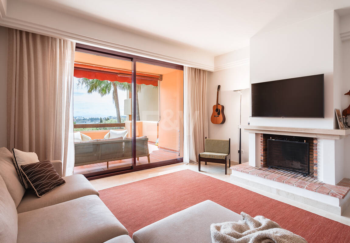 Eleganckie mieszkanie z widokiem na morze otoczone naturą