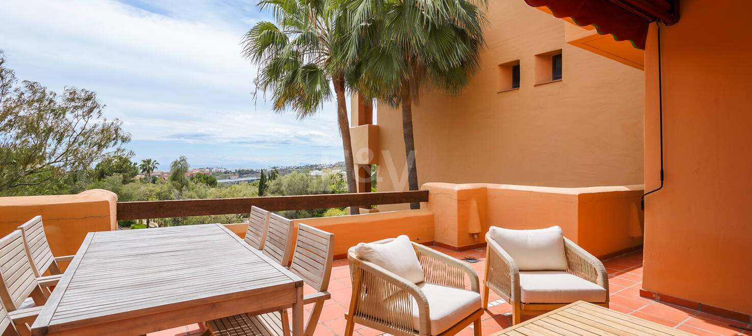 Elegante Meerblickwohnung inmitten der Natur