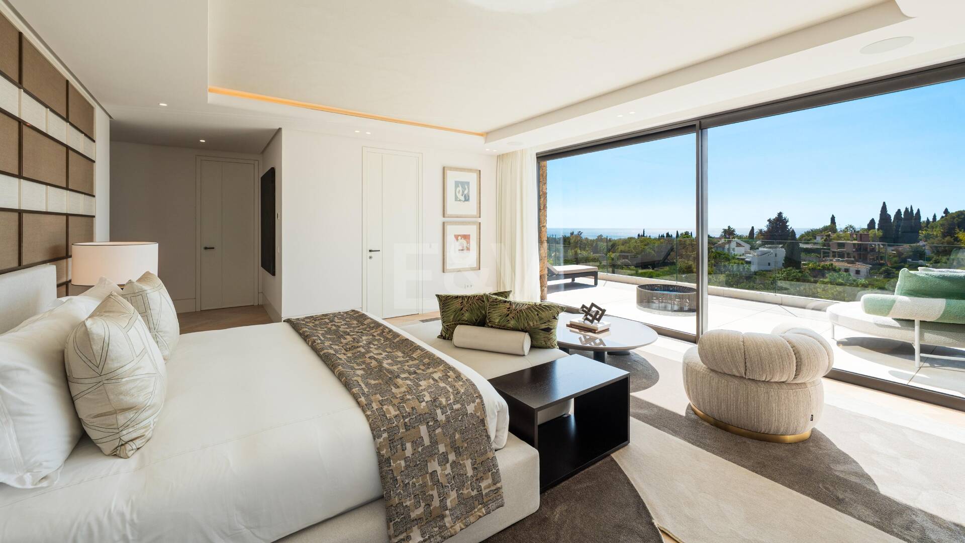 Espectacular villa de lujo a estrenar en Marbella Hill Club