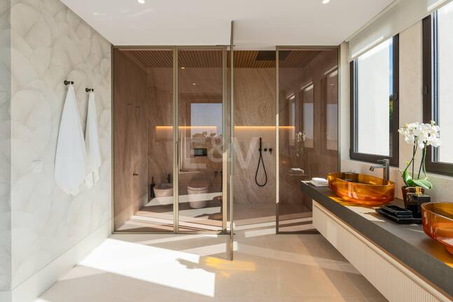 Espectacular villa de lujo a estrenar en Marbella Hill Club