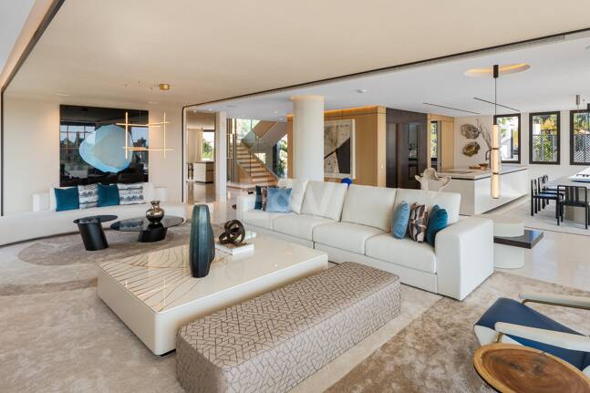 Espectacular villa de lujo a estrenar en Marbella Hill Club
