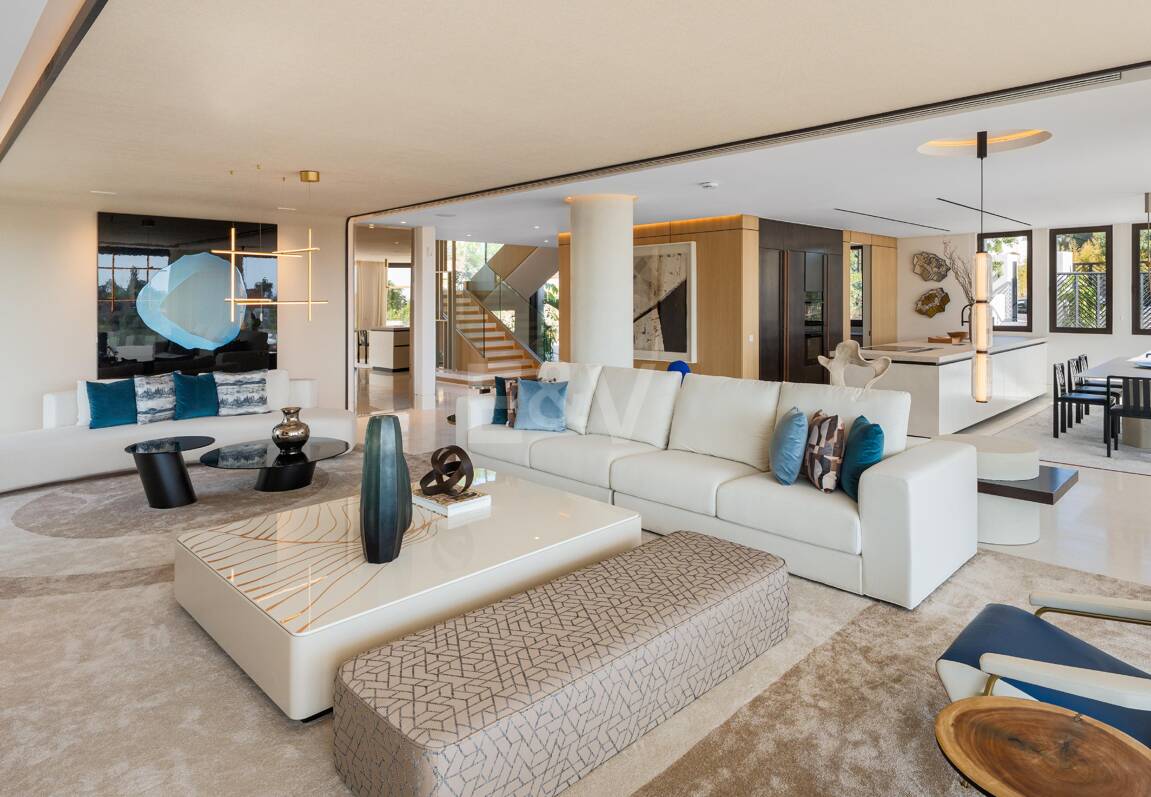 Espectacular villa de lujo a estrenar en Marbella Hill Club