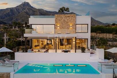 Espectacular villa de lujo a estrenar en Marbella Hill Club