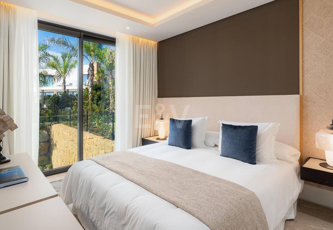 Espectacular villa de lujo a estrenar en Marbella Hill Club