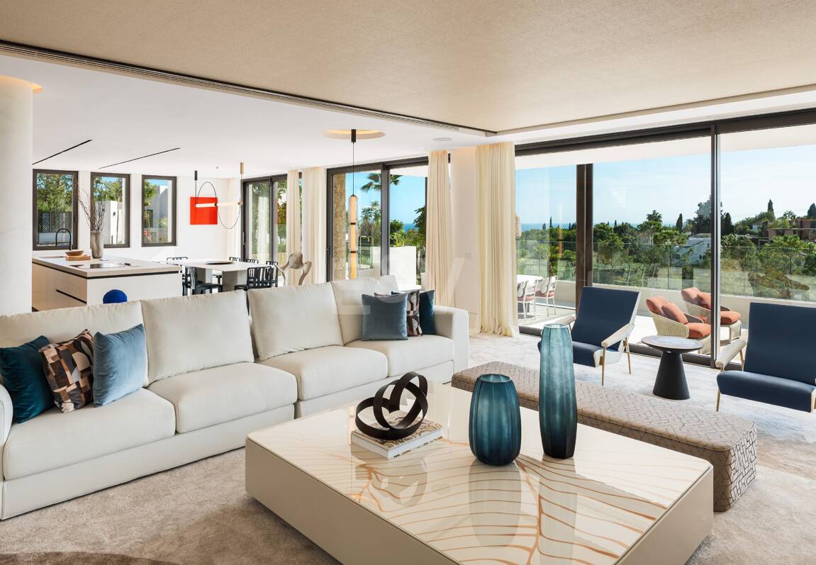 Espectacular villa de lujo a estrenar en Marbella Hill Club