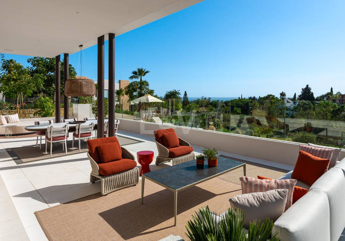 Spektakuläre brandneue Luxusvilla im Marbella Hill Club