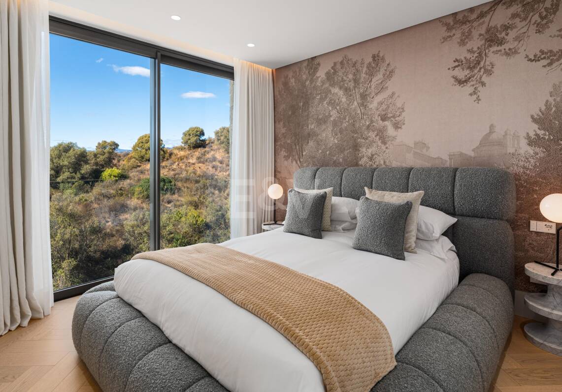 Impresionante Villa de Lujo a Estrenar en Marbella Hill Club