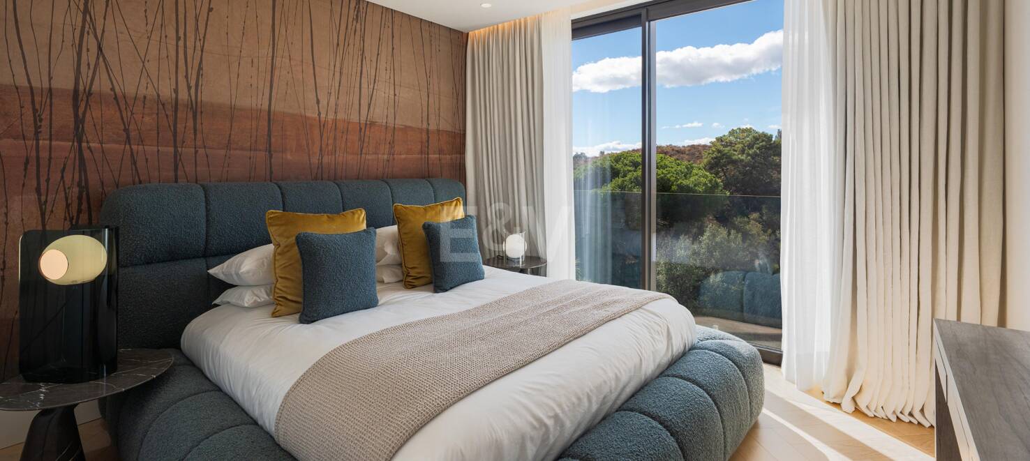 Stunning Brand New Luxury Villa in Marbella Hill Club