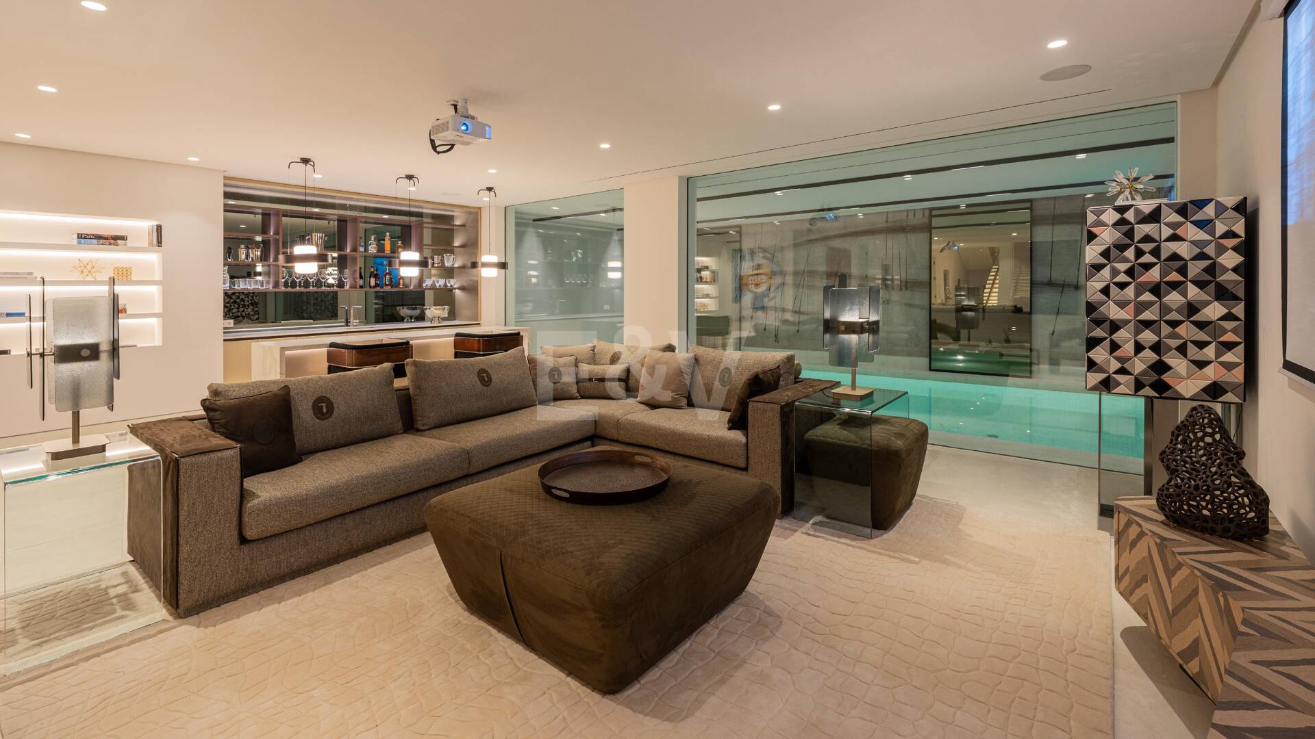 Villa till salu i Marbella Hill Club, Marbella Golden Mile