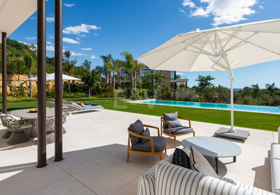 Impresionante Villa de Lujo a Estrenar en Marbella Hill Club