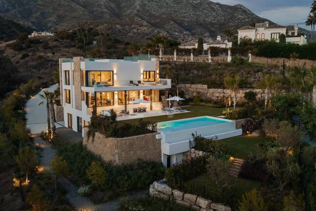 Villa till salu i Marbella Hill Club, Marbella Golden Mile