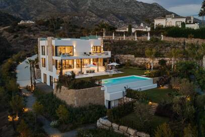 Villa till salu i Marbella Hill Club, Marbella Golden Mile