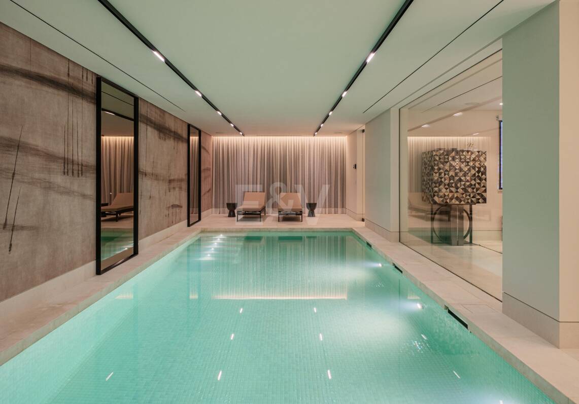 Impresionante Villa de Lujo a Estrenar en Marbella Hill Club