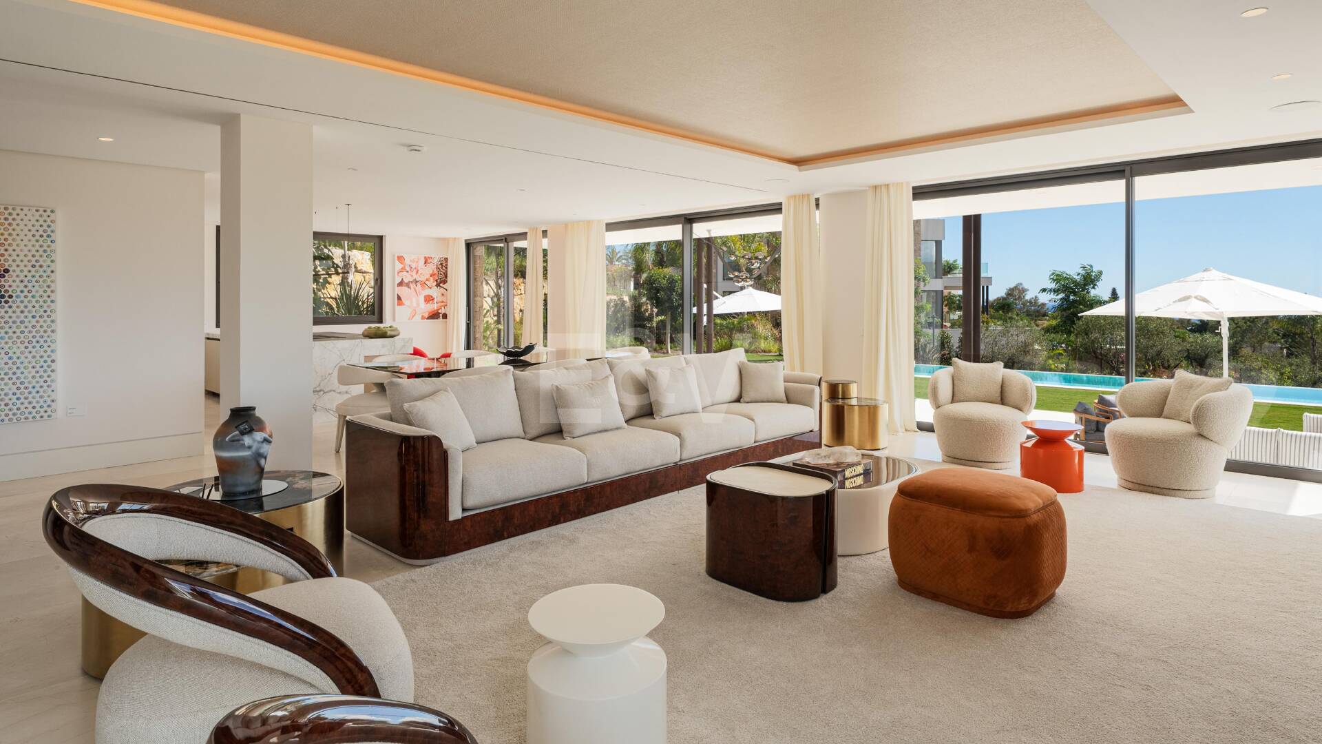 Atemberaubende brandneue Luxusvilla im Marbella Hill Club