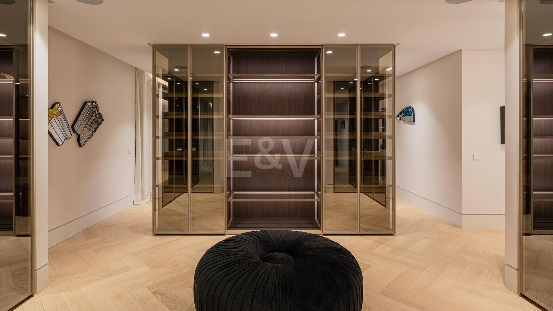 Atemberaubende brandneue Luxusvilla im Marbella Hill Club