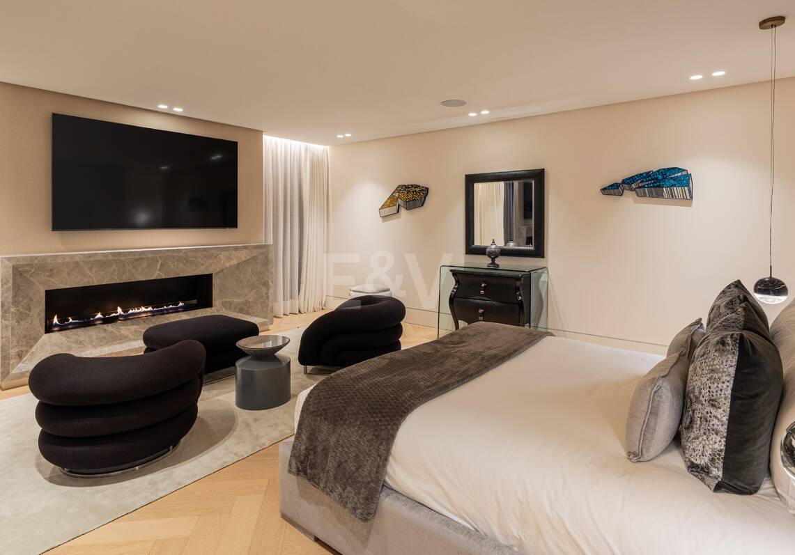 Impresionante Villa de Lujo a Estrenar en Marbella Hill Club