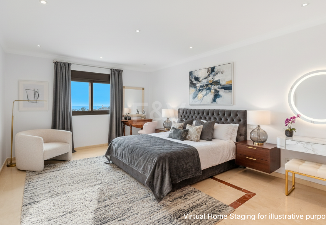 Bright Villa with Panoramic Sea Views and Rooftop Solarium