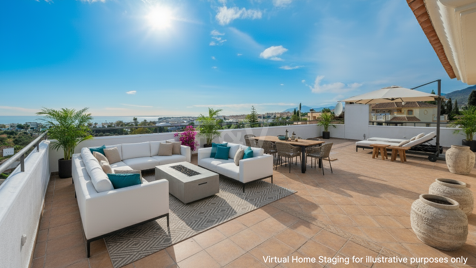 Helle Villa mit Panoramablick auf das Meer und Dachterrasse