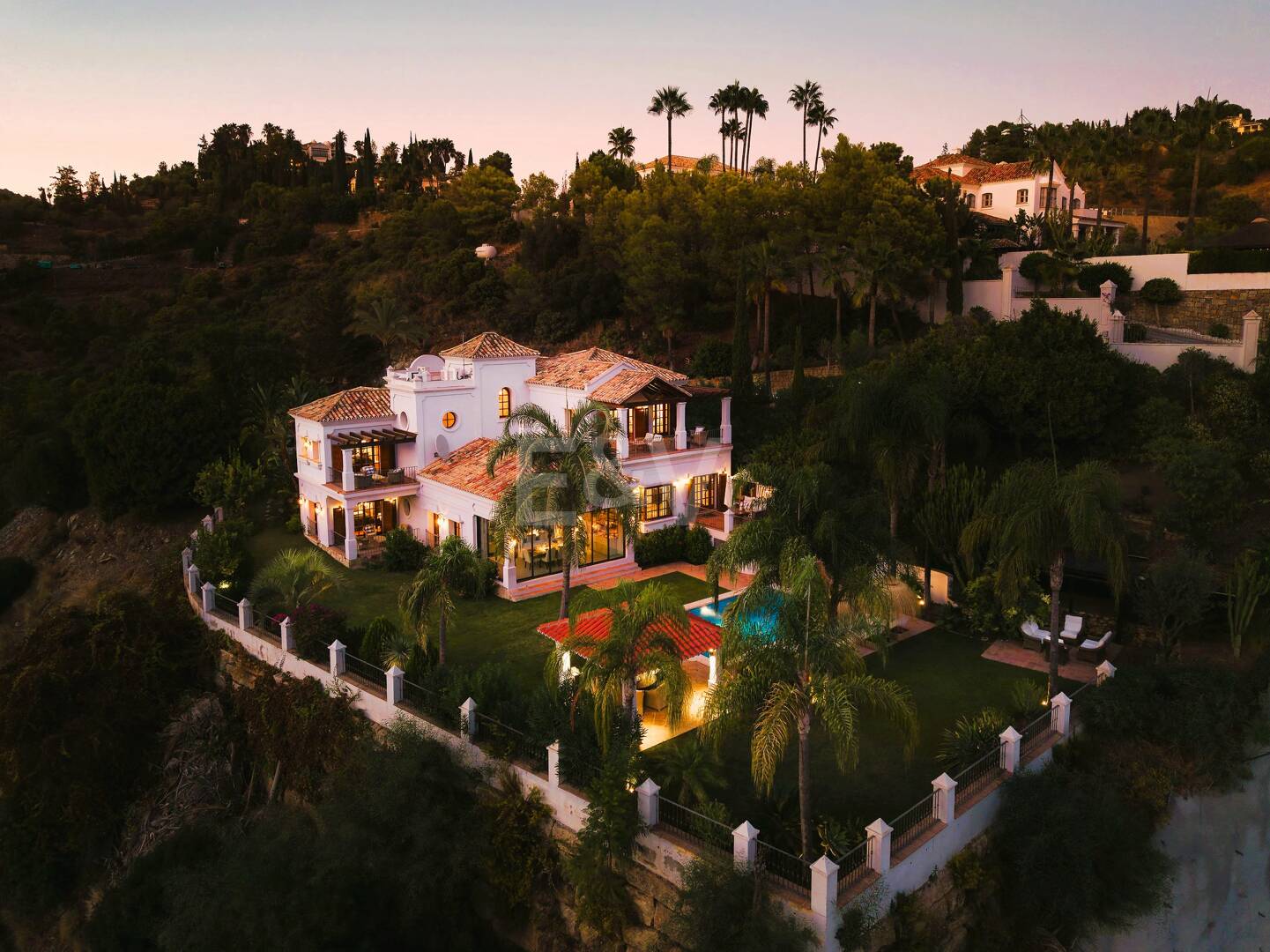 Eleganter andalusischer Rückzugsort mit zeitlosem Charme in El Madroñal