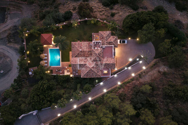 Eleganter andalusischer Rückzugsort mit zeitlosem Charme in El Madroñal