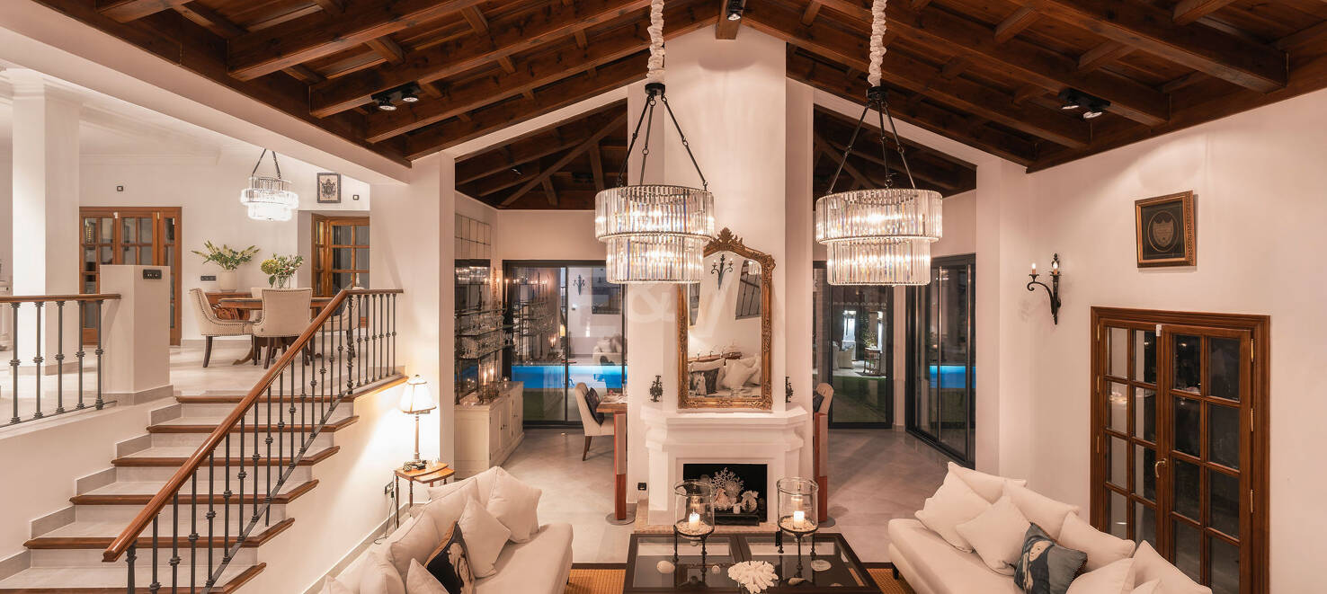 Eleganter andalusischer Rückzugsort mit zeitlosem Charme in El Madroñal