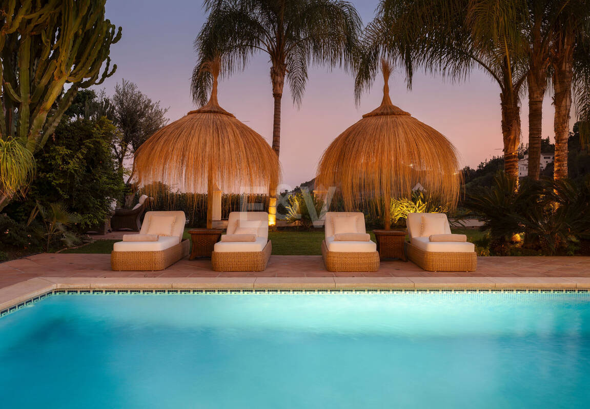 Eleganter andalusischer Rückzugsort mit zeitlosem Charme in El Madroñal