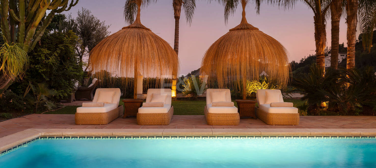 Eleganter andalusischer Rückzugsort mit zeitlosem Charme in El Madroñal