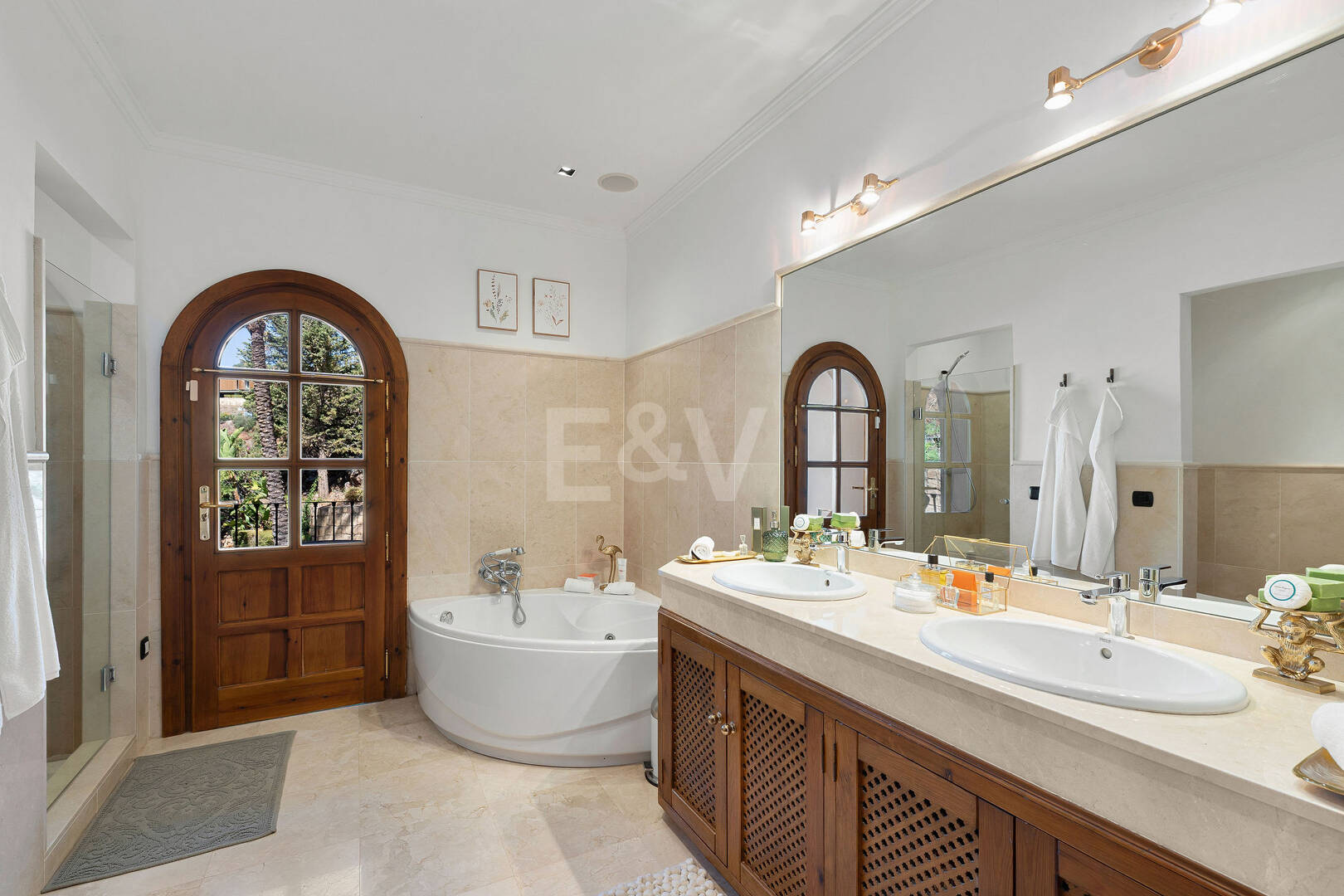 Elegancki rekolekcja Andaluzji z ponadczasowym Charm w El Madroñal