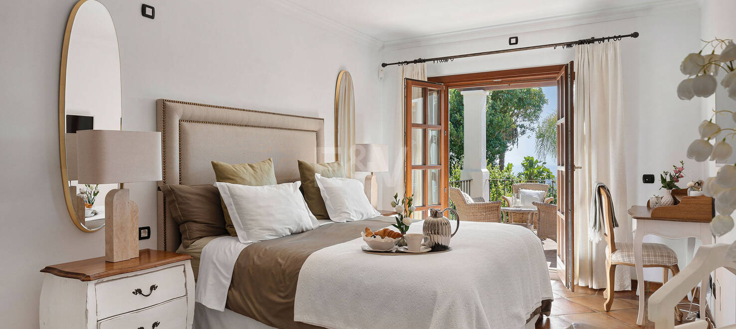 Eleganter andalusischer Rückzugsort mit zeitlosem Charme in El Madroñal