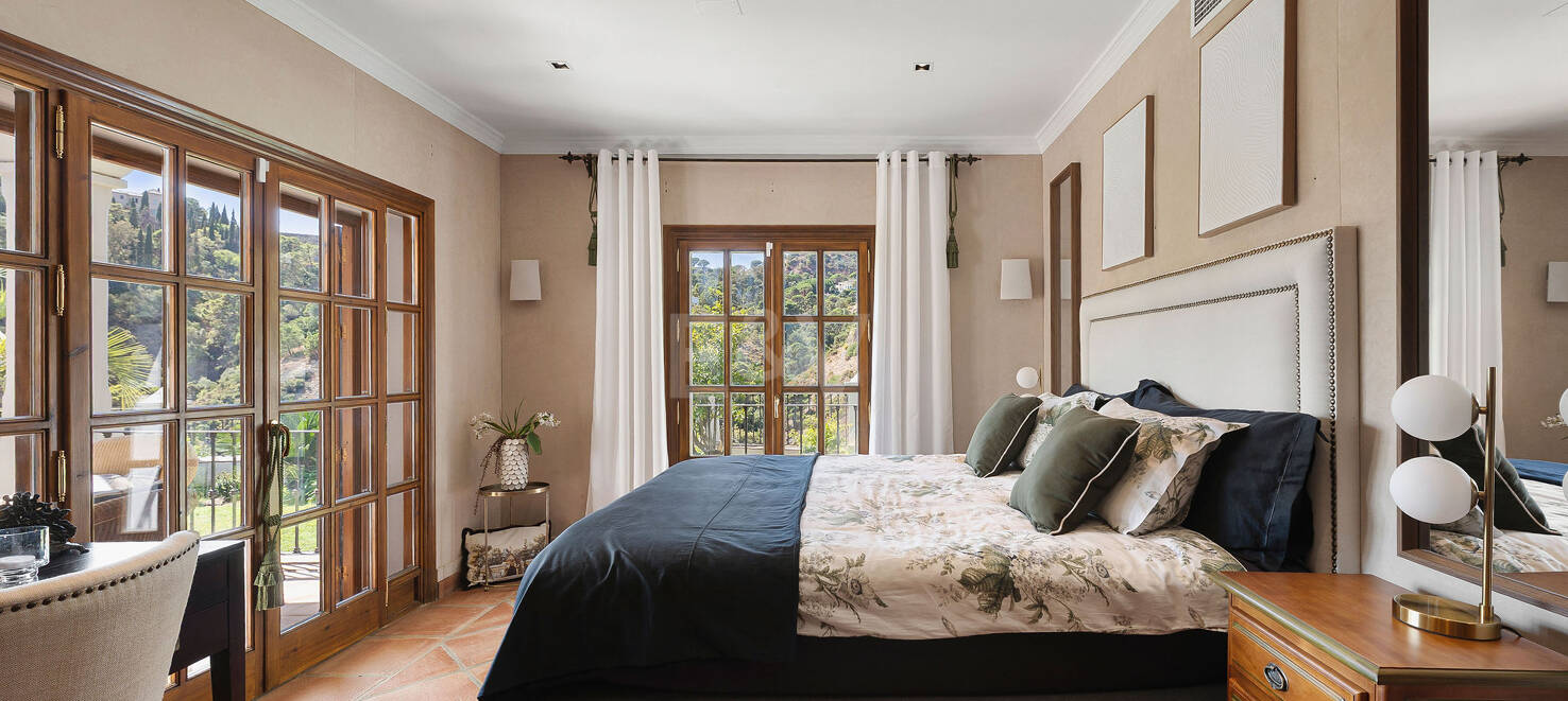 Eleganter andalusischer Rückzugsort mit zeitlosem Charme in El Madroñal