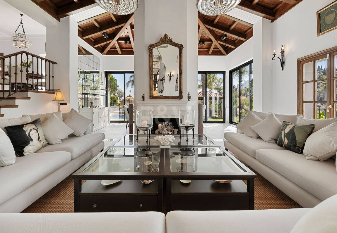 Eleganter andalusischer Rückzugsort mit zeitlosem Charme in El Madroñal